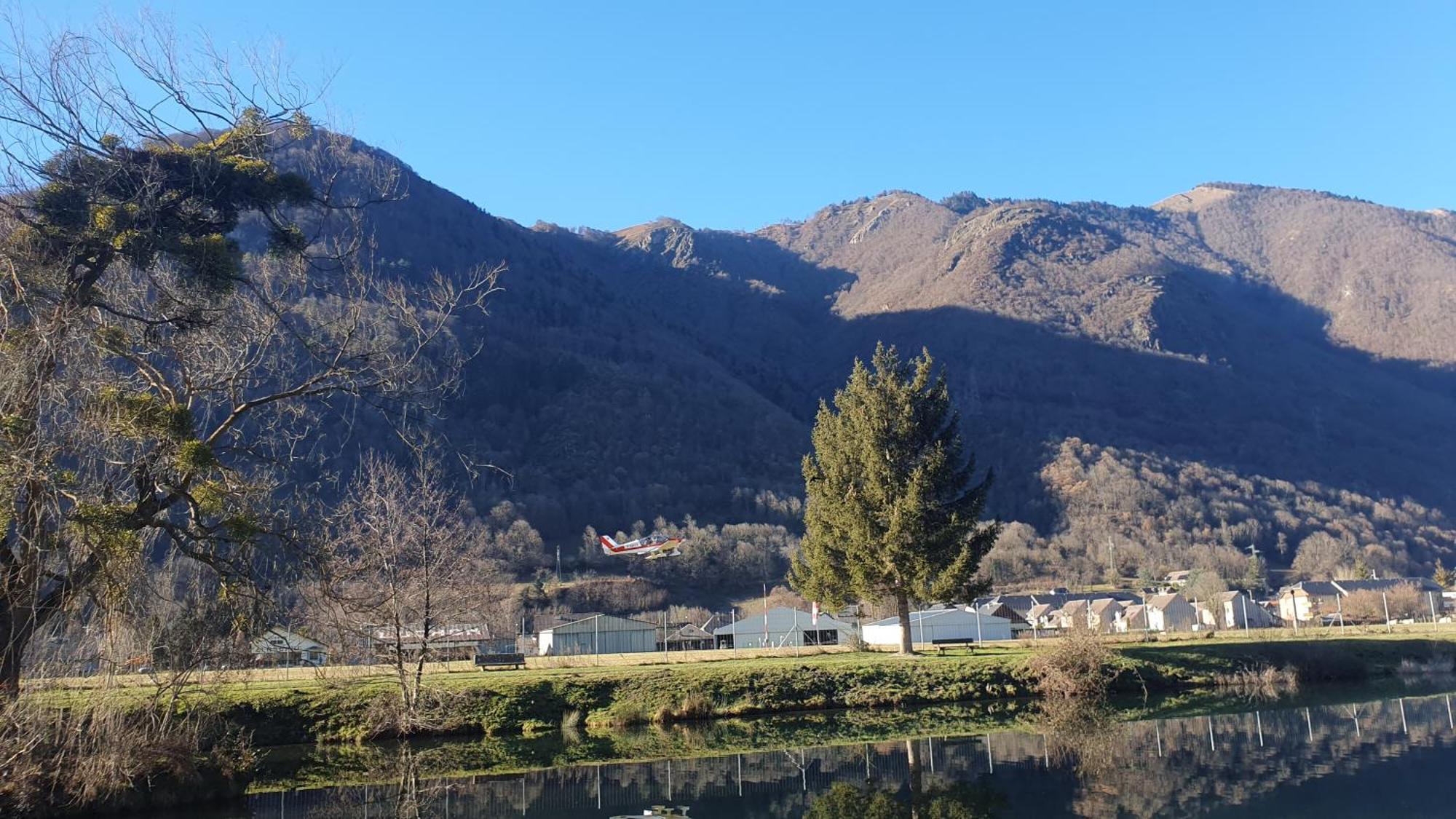 Bel Appartement Luchon Centre Wifi - Climatisation 6 Couchages Bagnères-de-Luchon Esterno foto