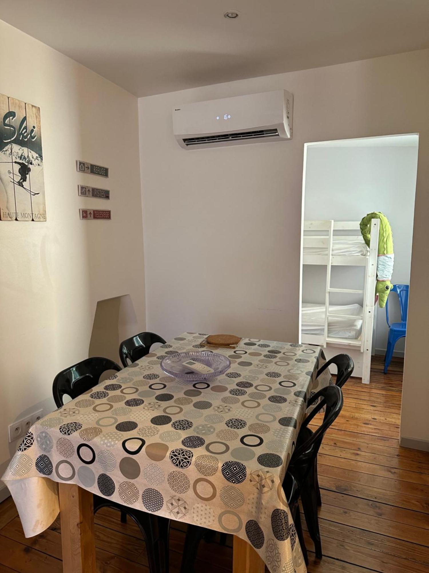 Bel Appartement Luchon Centre Wifi - Climatisation 6 Couchages Bagnères-de-Luchon Esterno foto