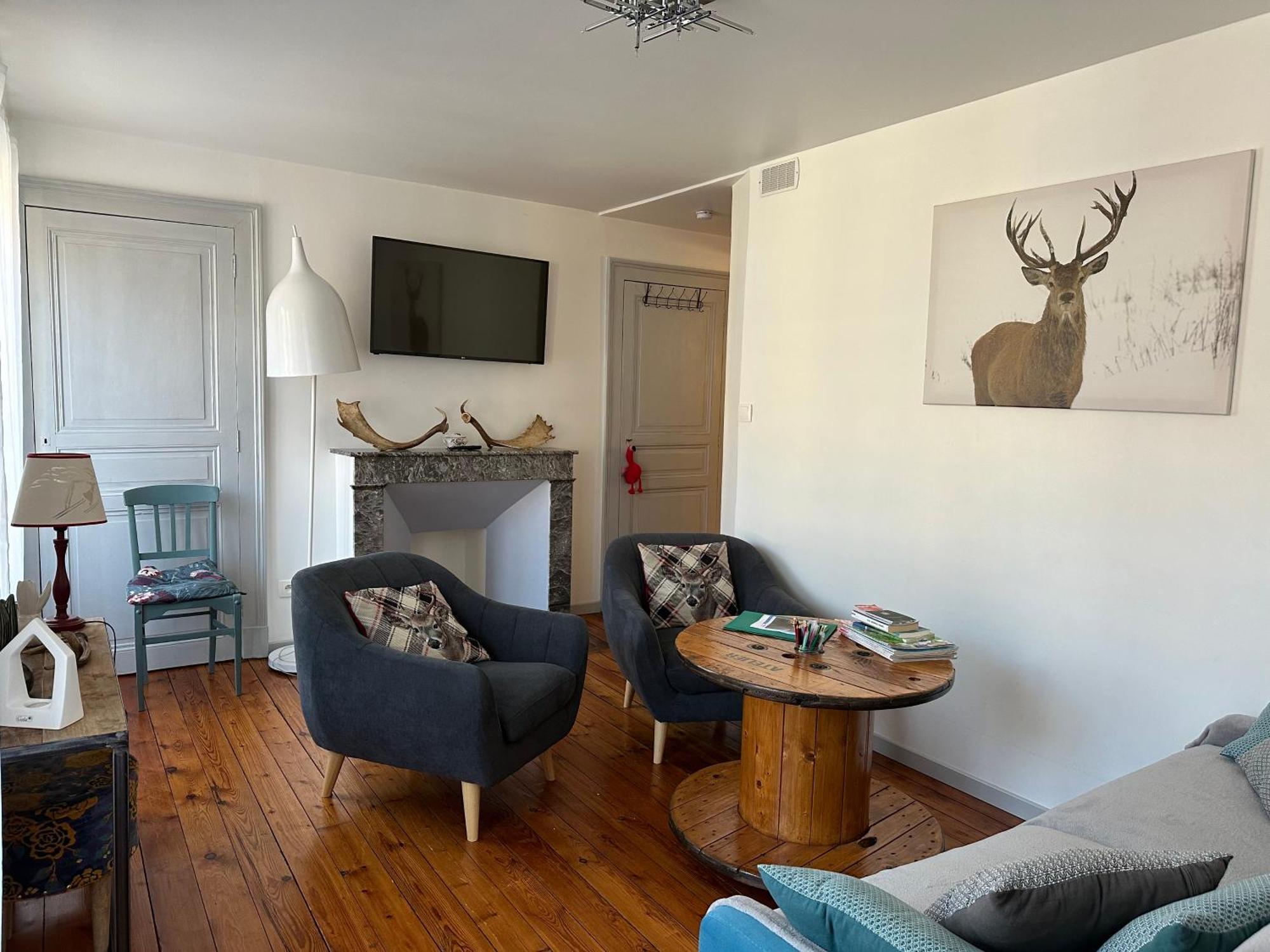 Bel Appartement Luchon Centre Wifi - Climatisation 6 Couchages Bagnères-de-Luchon Esterno foto